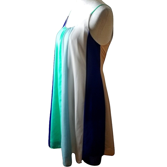 🦋She + Sky Color Block Trapeze Dress - Picture 2 of 7